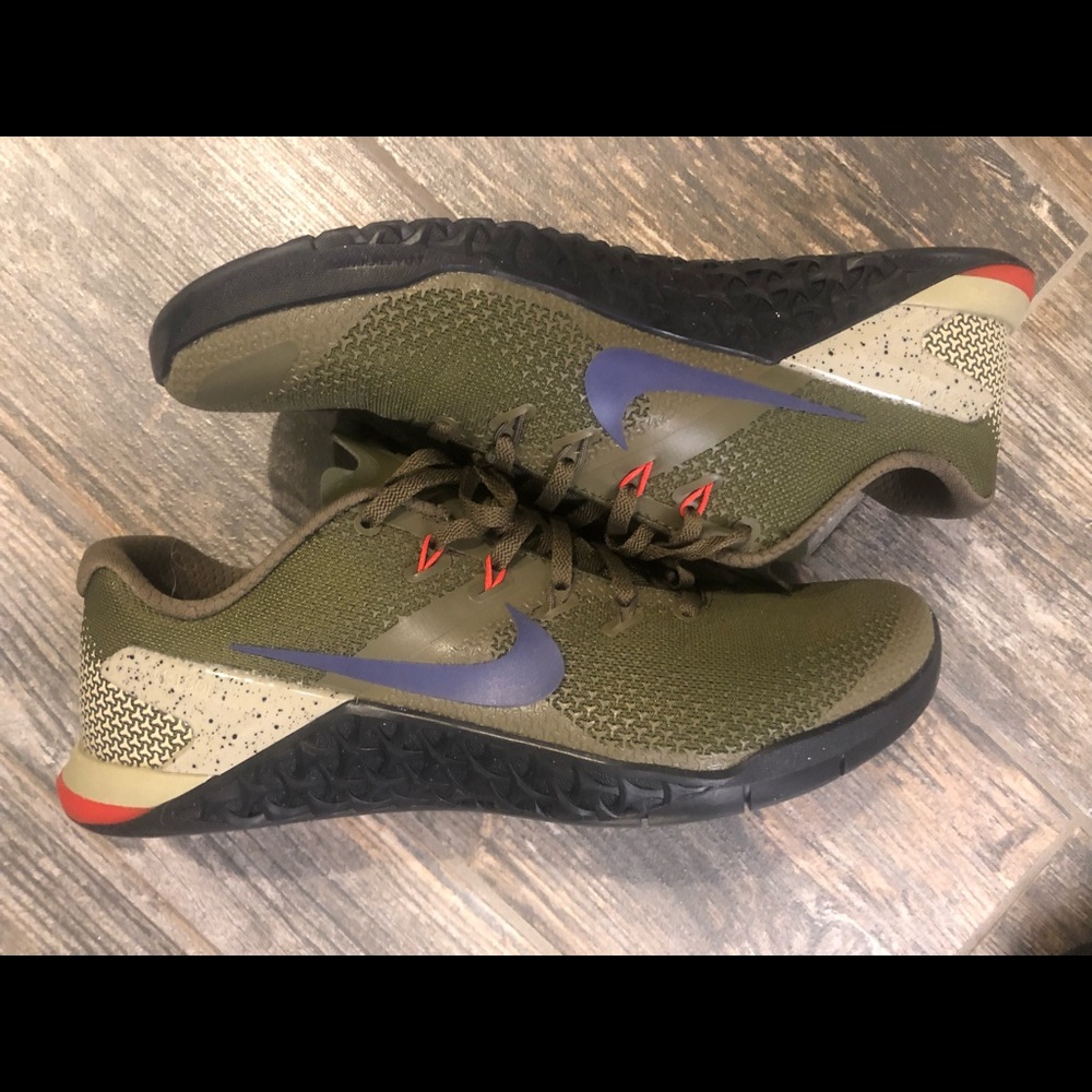 Nike metcon 4 olive